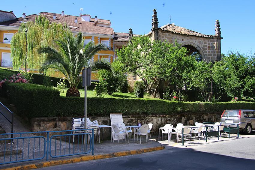 Hostal La Taberna Arenas de San Pedro Exterior photo